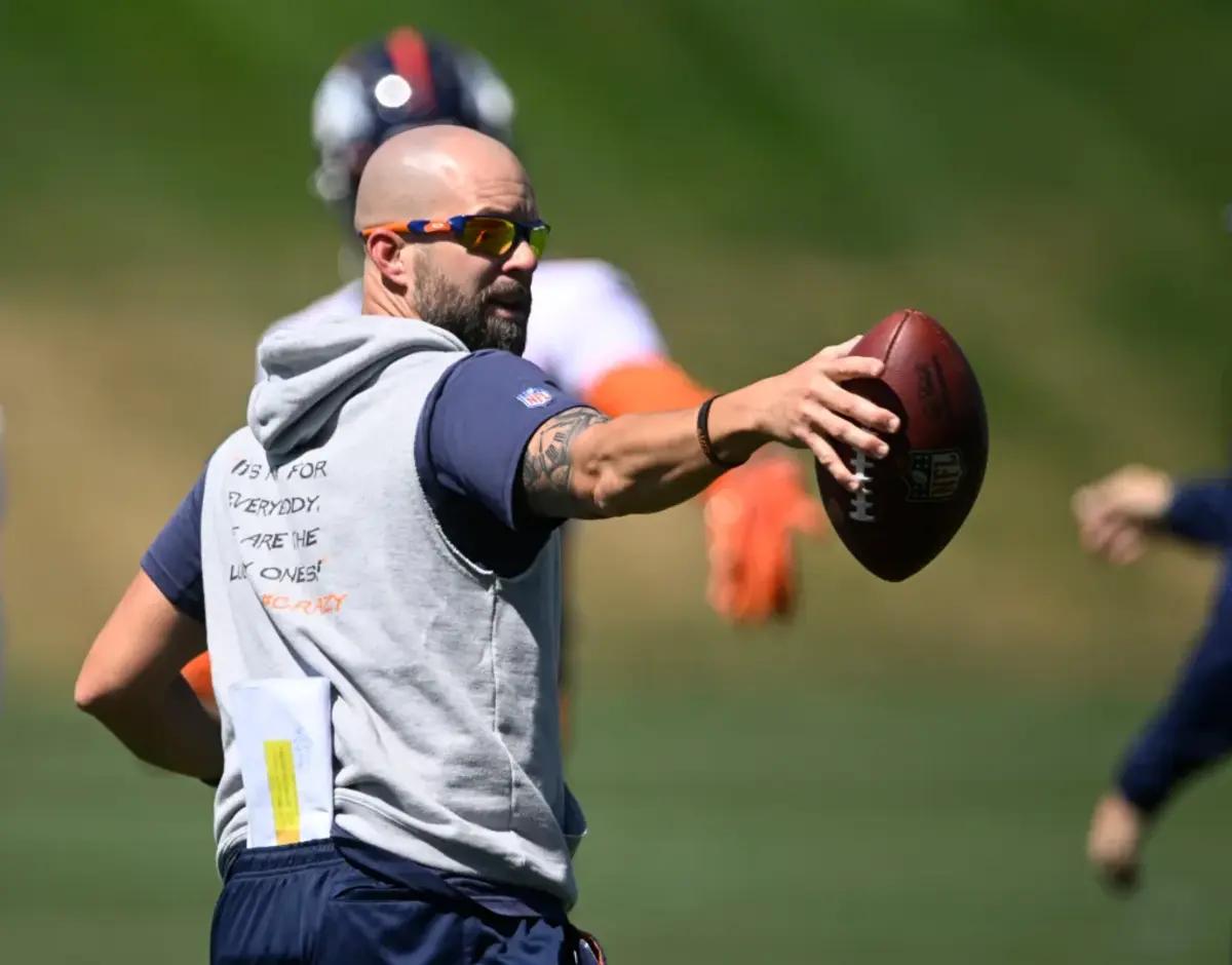Former New York Jets WR Coach Zach Azzanni has joined the Pittsburgh Steelers in the same capacity.
